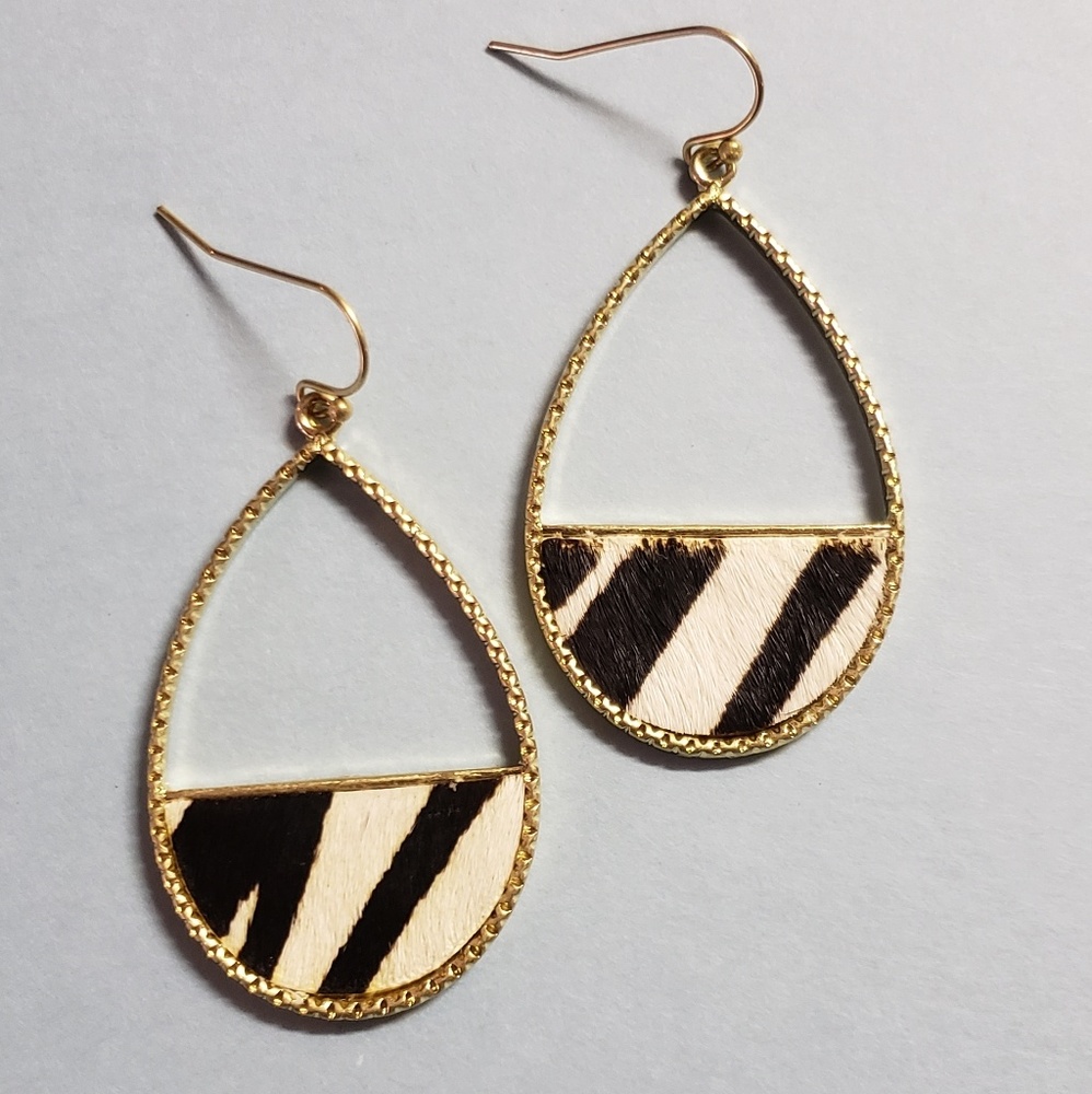 Goldtone ZEBRA earrings